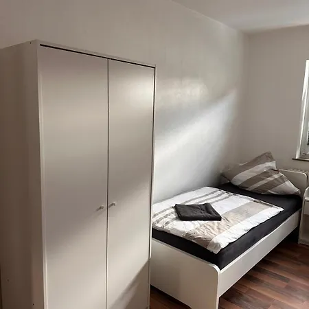 Moeblierte Monteurunterkunft Seiler Str 12a 1 Og Recht Daire *